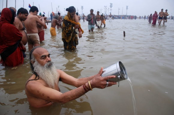 Los cuerpos encontrados en el Ganges en la India